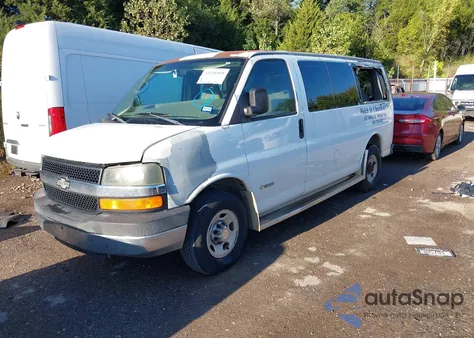 2005 Chevrolet Express из США, поврежденный, VIN 1GAHG35U251210170